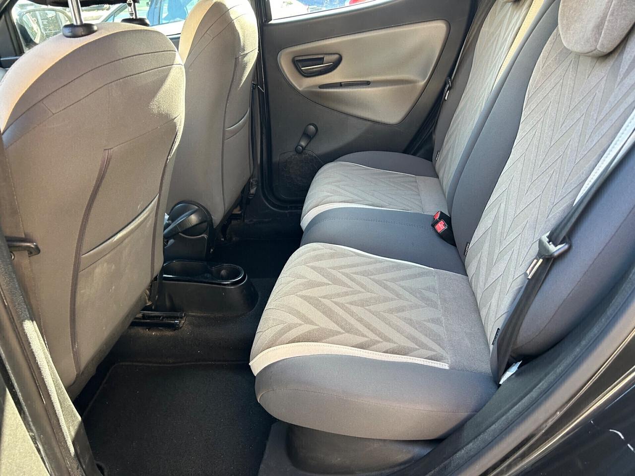 Lancia Ypsilon Benzina / Metano Ecochic Platinum Neopatentati