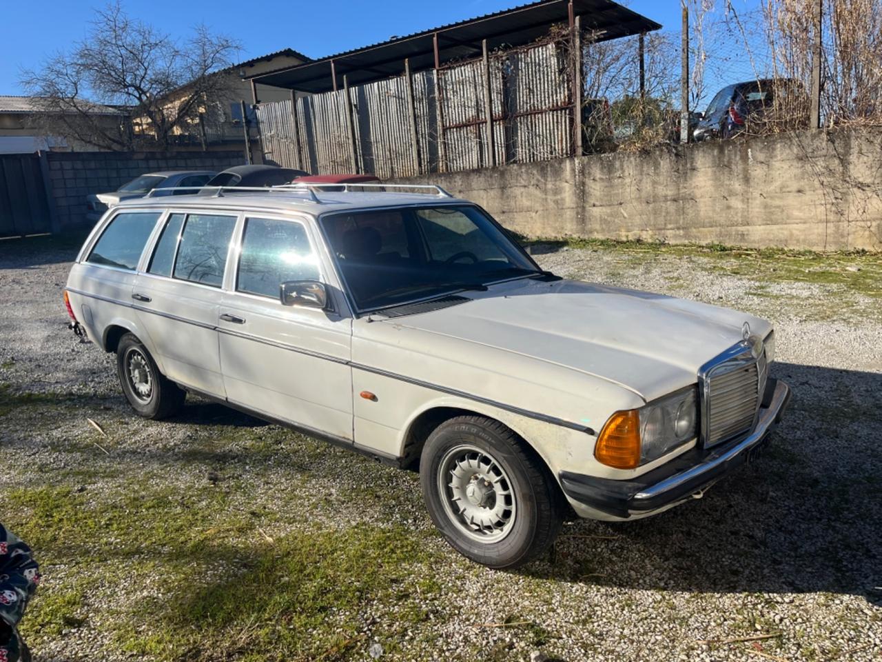 Mercedes benz 240 TD Aspirato w123