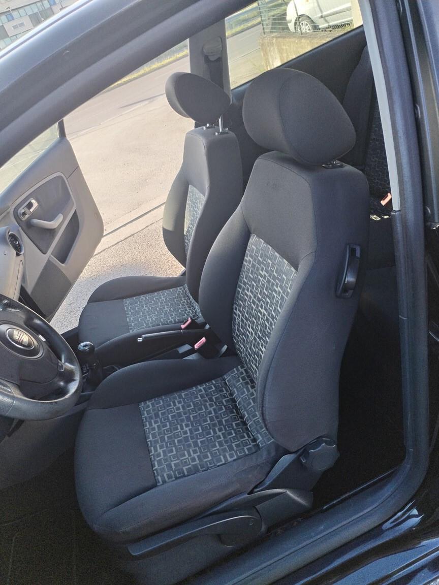 Seat Ibiza 1.2 12V 70CV 3p. Free GPL 125000KM 8/2008 CONSEGNA TAGLIANDATA