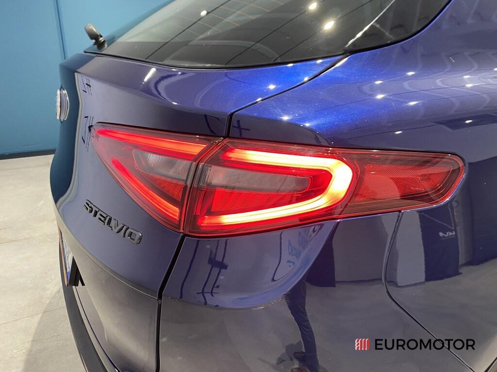 Alfa Romeo Stelvio 2.2 Turbo Sprint RWD AT8