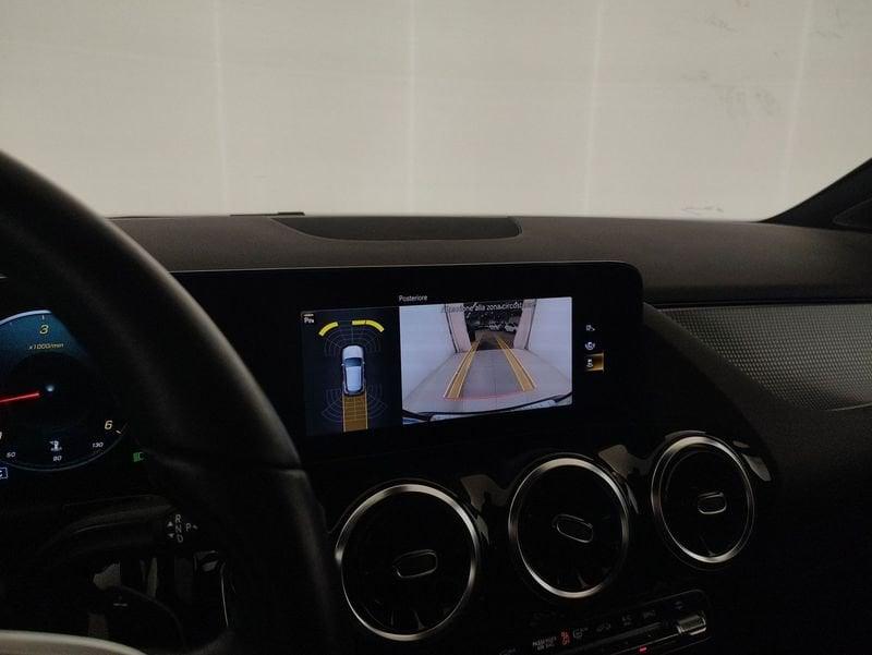 Mercedes-Benz GLA GLA 200 d Sport auto
