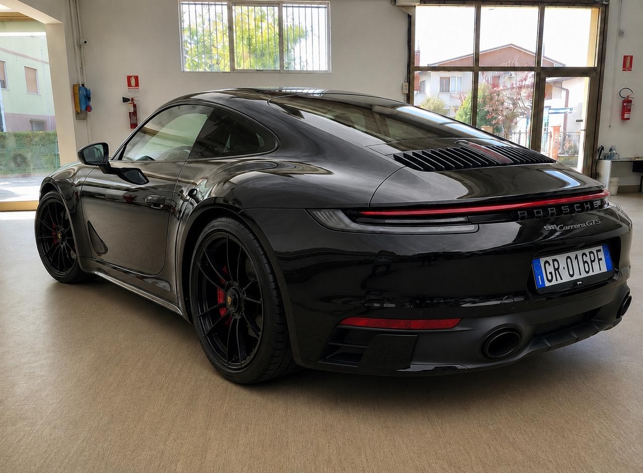 Porsche 911 Carrera 2 GTS