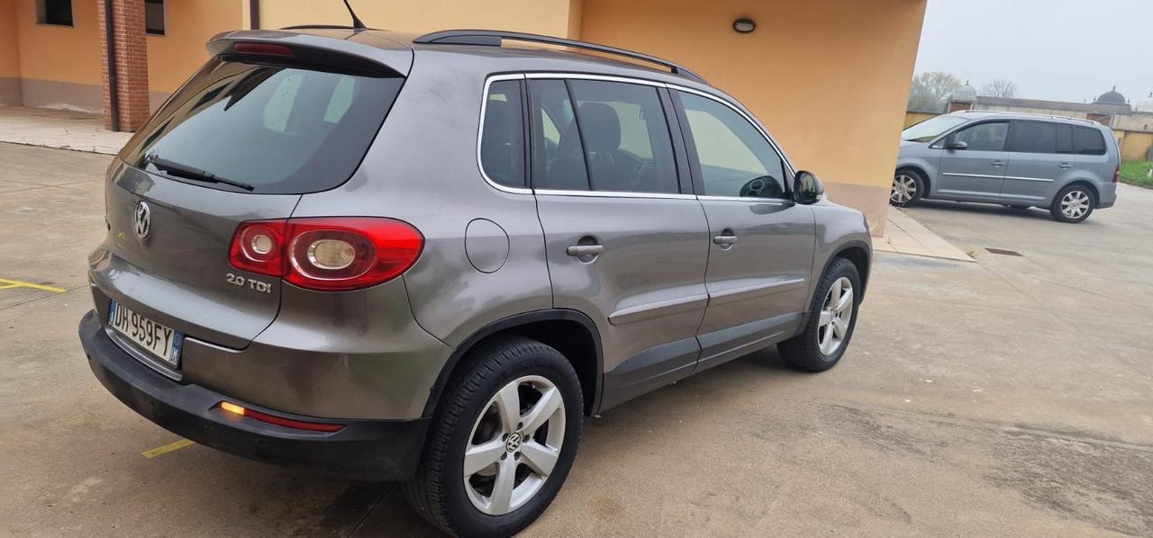 Volkswagen Tiguan 2.0 16V TDI DPF Trend & Fun (18°)