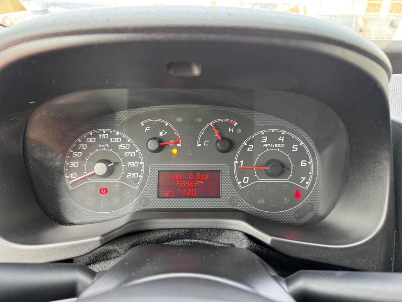 Fiat Fiorino 1.3 MJT 95CV Cargo Adventure