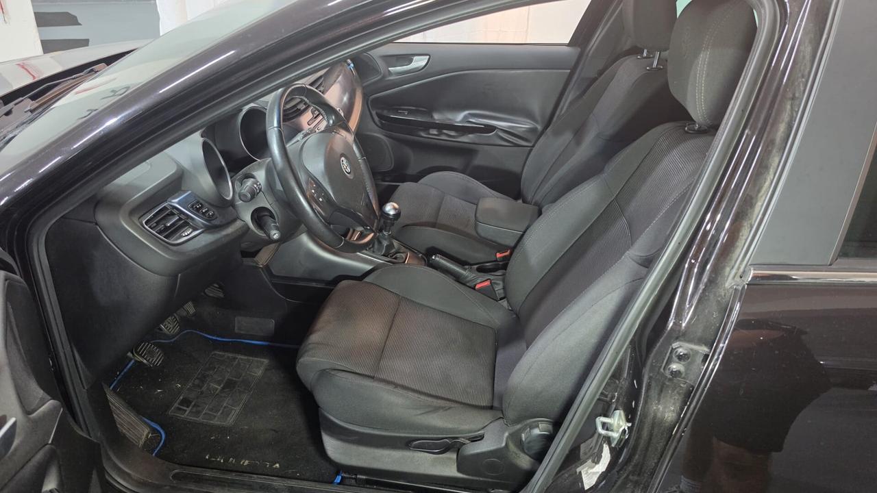 Alfa Romeo Giulietta 1.6 JTDm-2 105 CV Exclusive