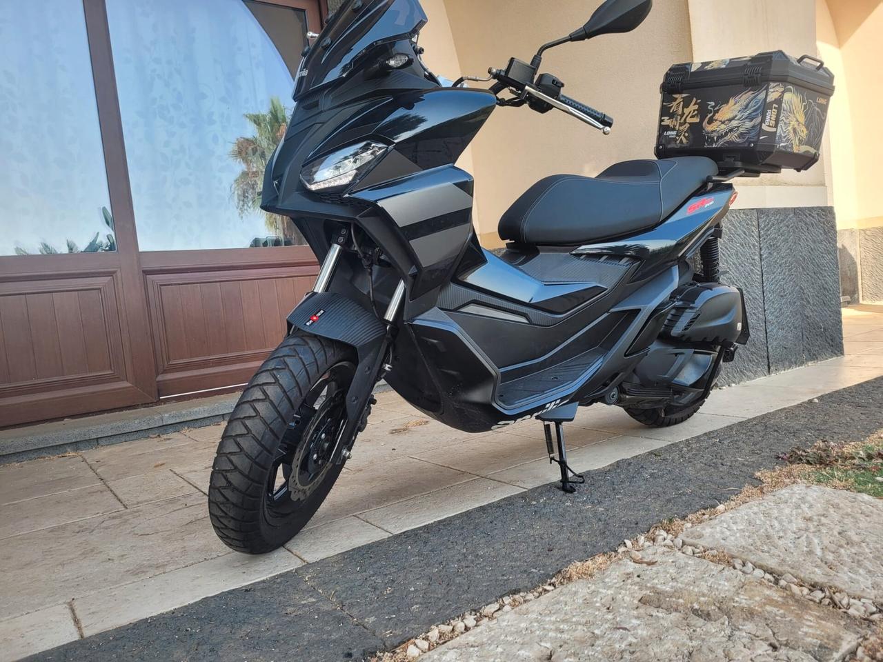Aprilia SR GT 200