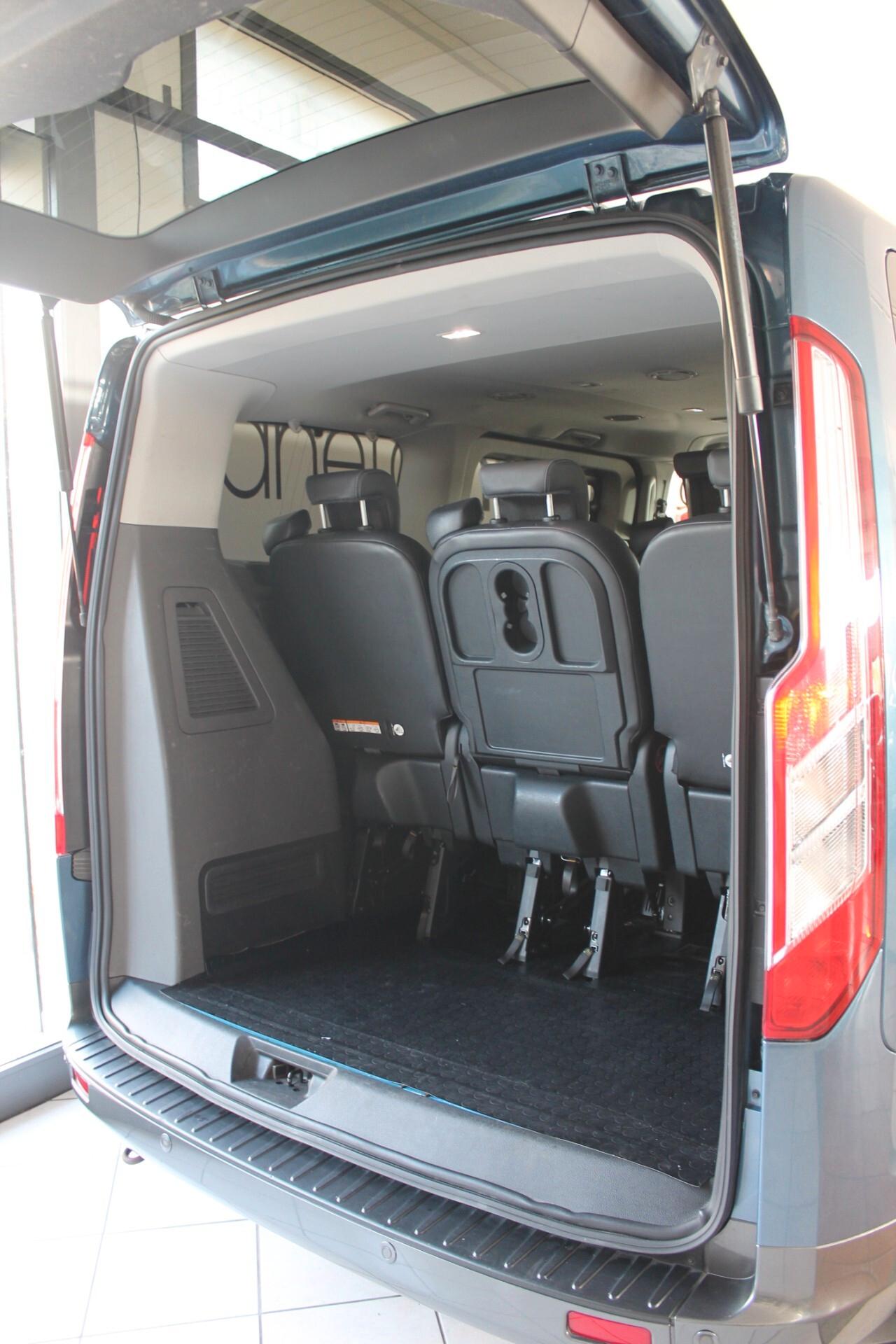 Ford Tourneo Custom 320 2.0 EcoBlue 185CV aut. PC Active