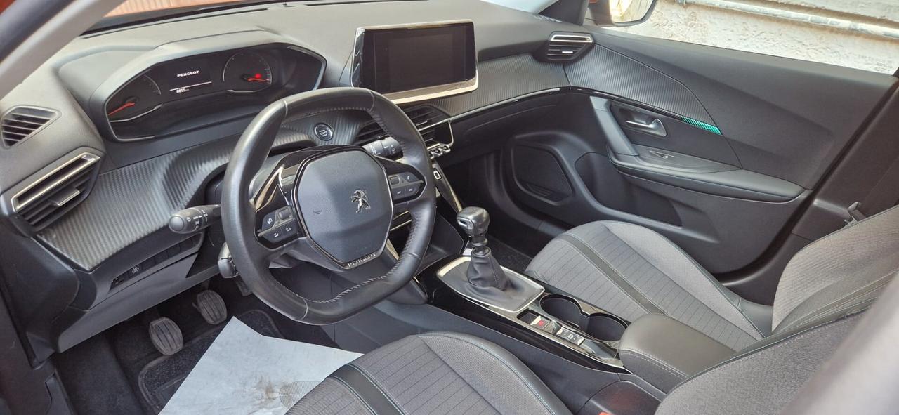 Peugeot 2008 PureTech 100 S&S Allure