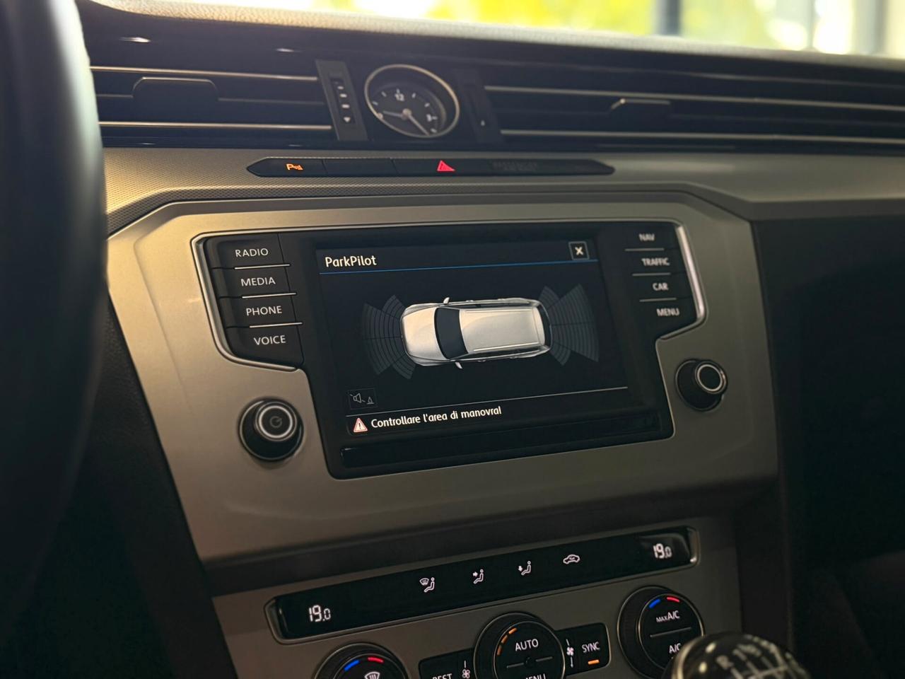 Volkswagen Passat Business 2.0 TDI Executive BlueMotion Technology