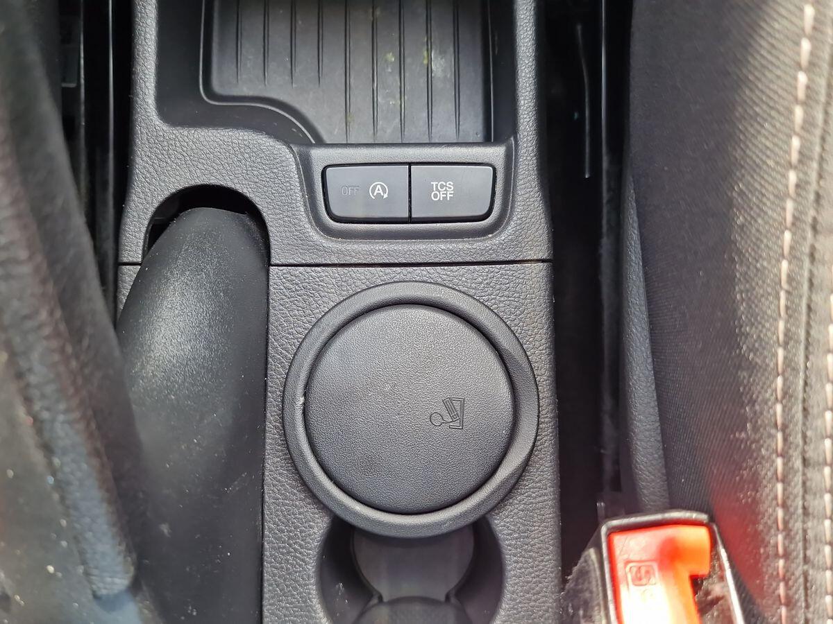 FORD KA + 1.2 ULTIMATE