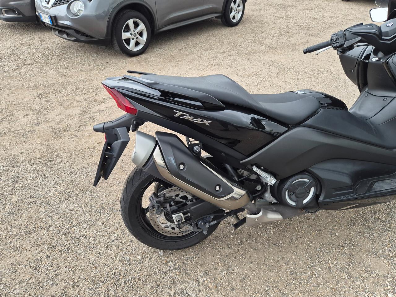 Yamaha T Max 530