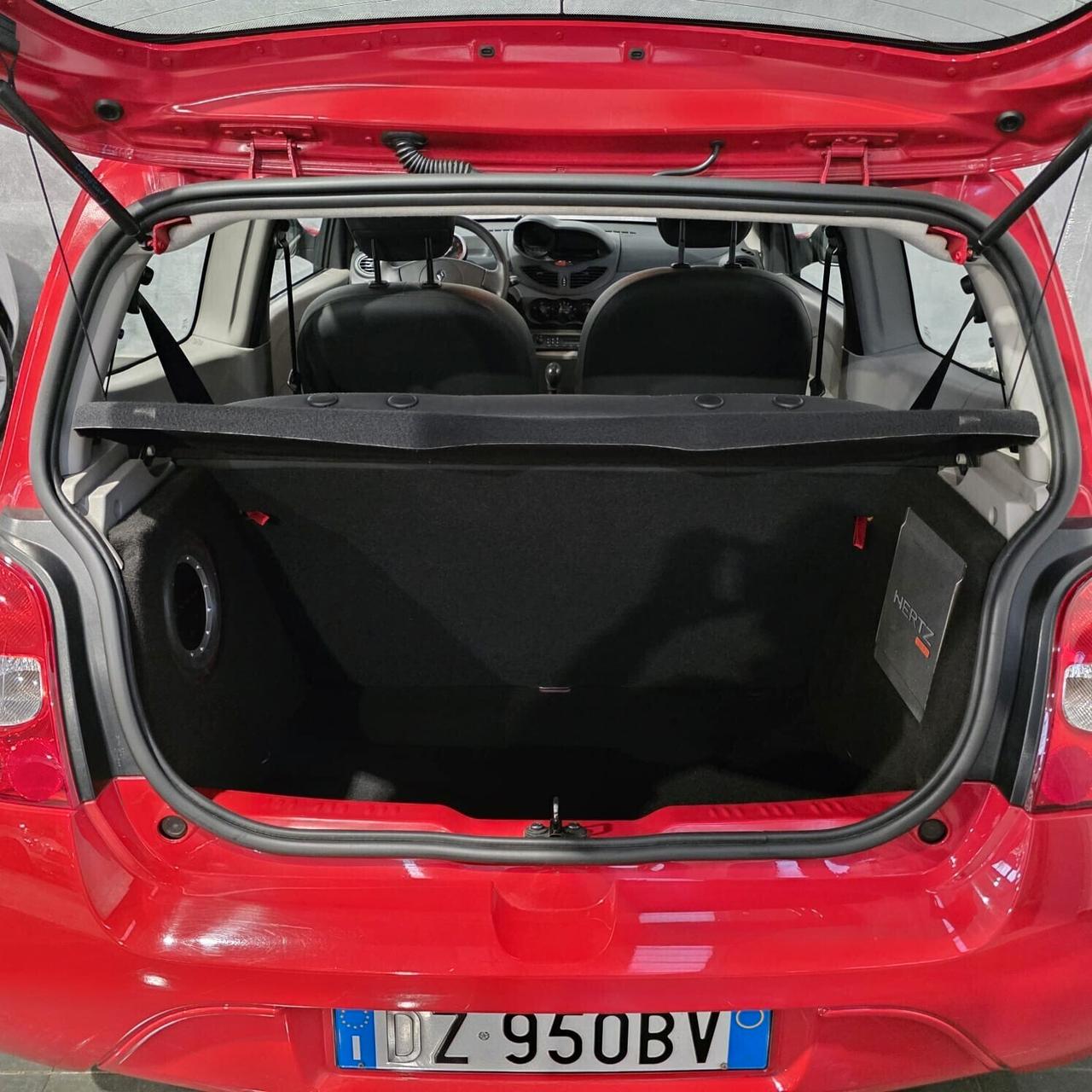 Renault Twingo 1.2 benzina PARI AL NUOVO+NEOPATENTATI+SUBWOOFER DI SERIE