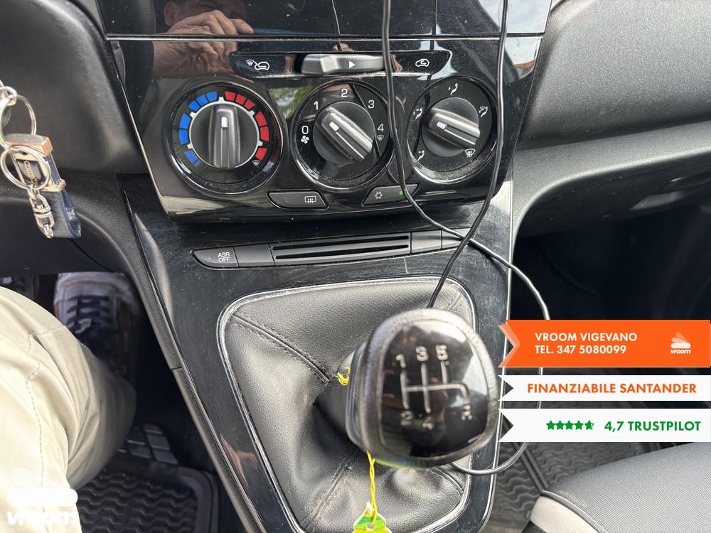 LANCIA Ypsilon 3ª serie Ypsilon 1.2 69 CV 5 po...