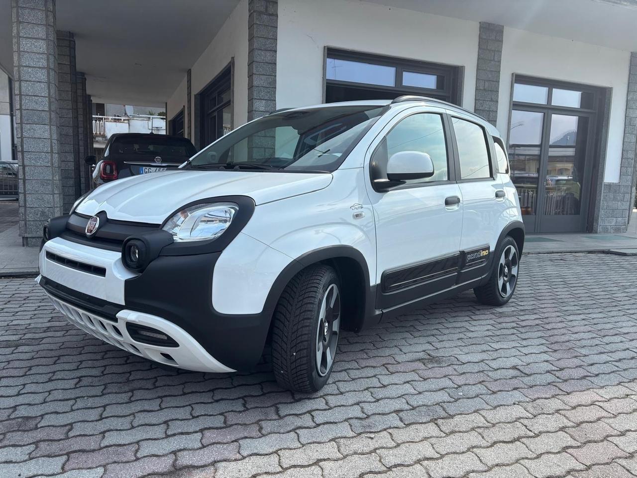 Fiat Panda Pandina 1.0 FireFly 65 CV Hybrid Cross