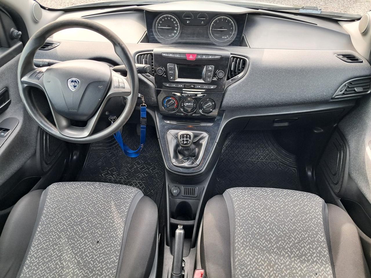 Lancia Ypsilon 1.2 69 CV solo 94.000km