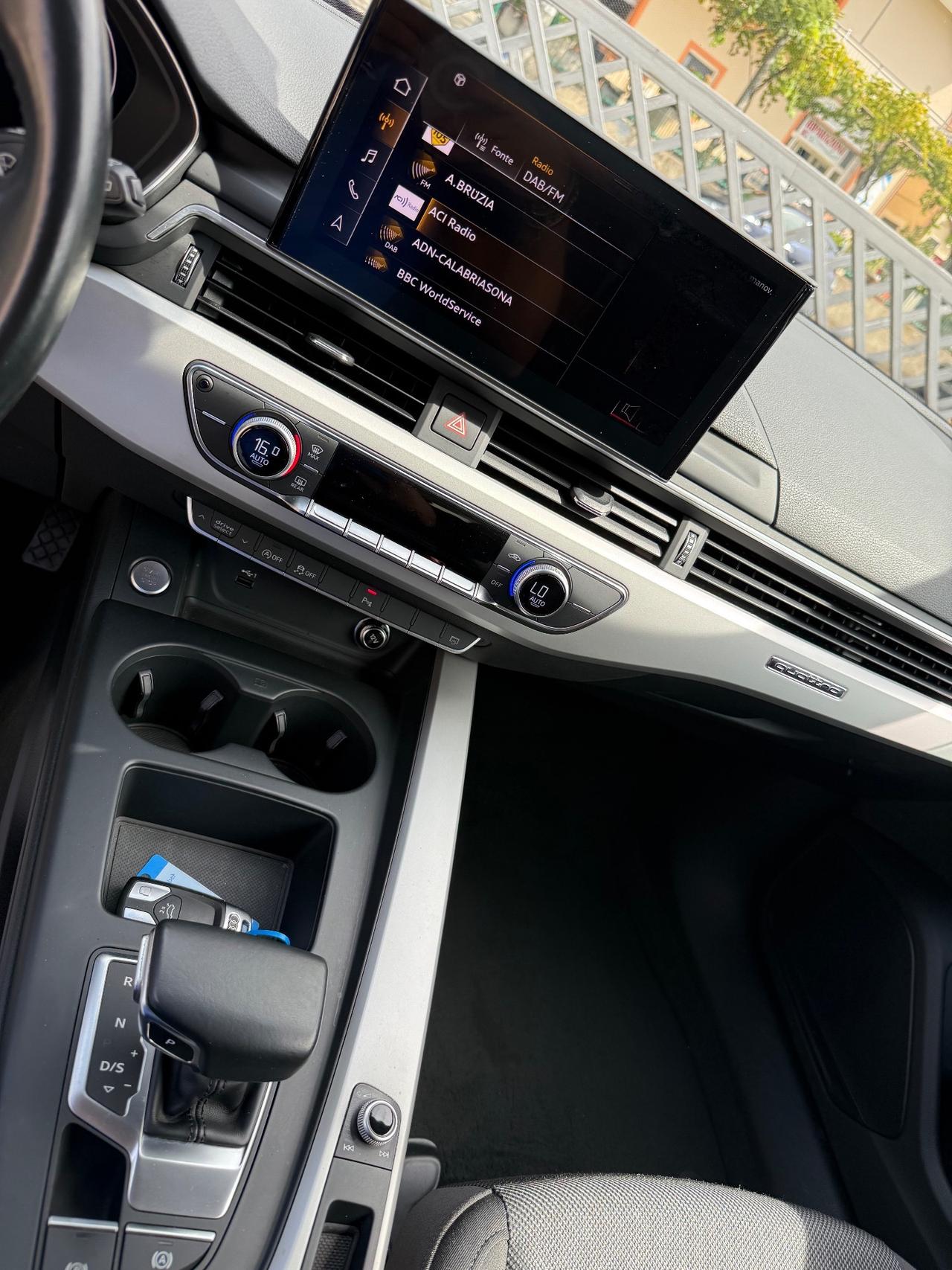 Audi A4 Avant 40 TDI quattro S tronic Business Advanced