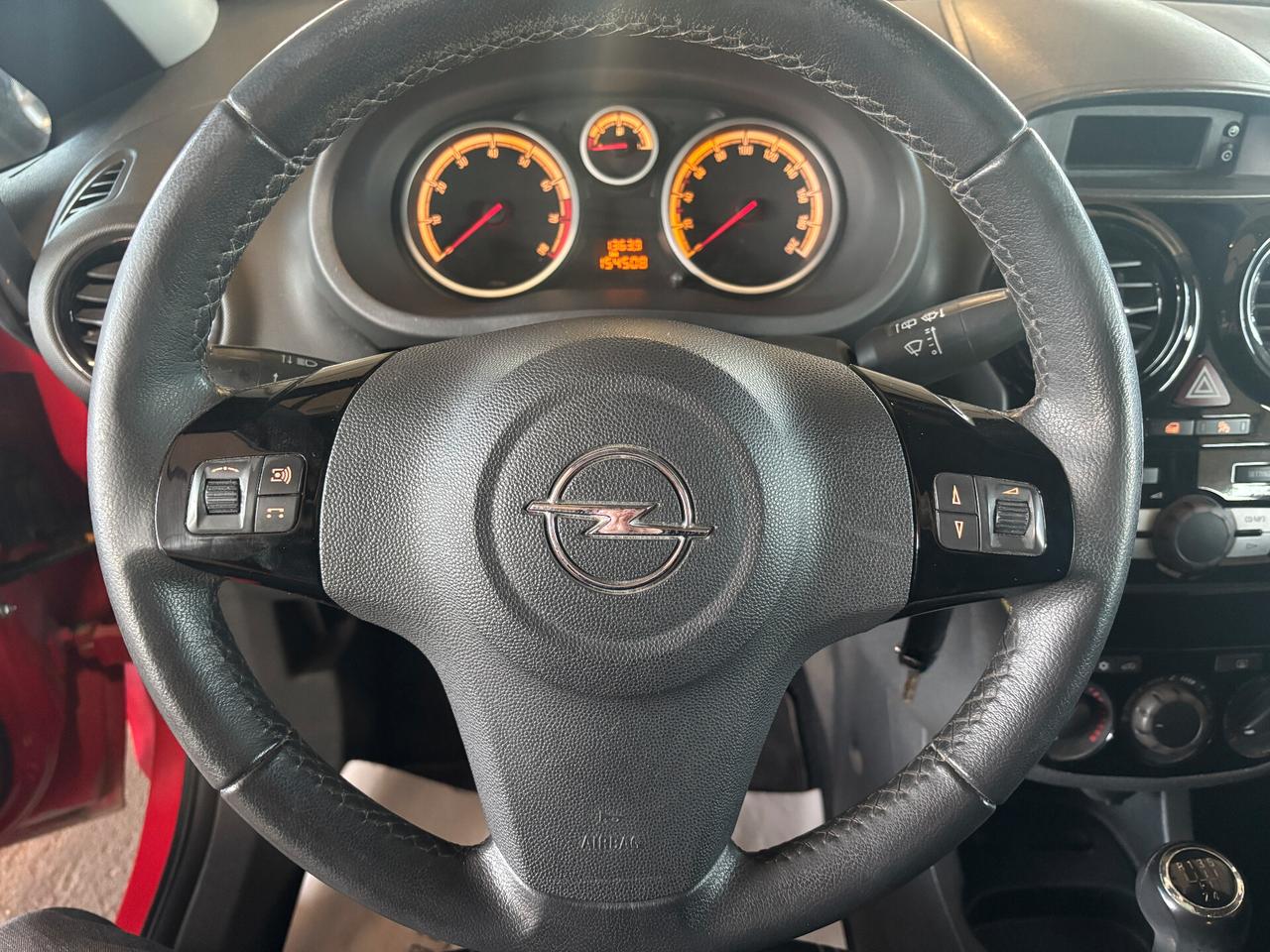 Opel Corsa 1.2 63KW 85CV 3porte Club NEOPATENTATO