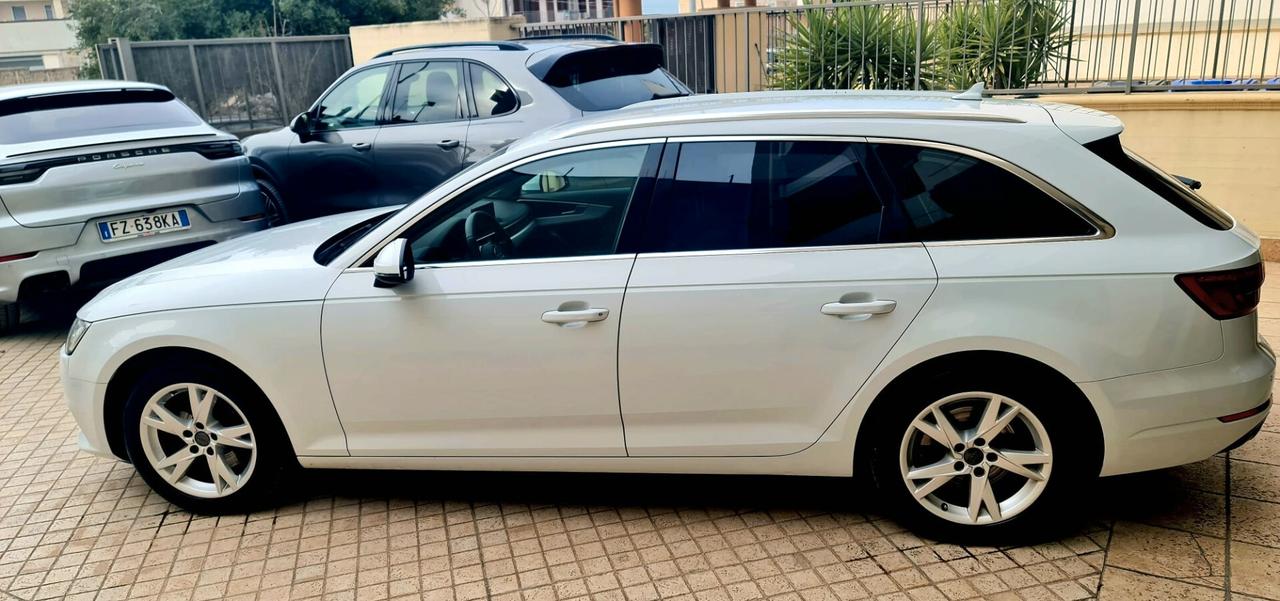 AUDI A4 AVANT 2.0 tdi 150cv ULTRA SPORT