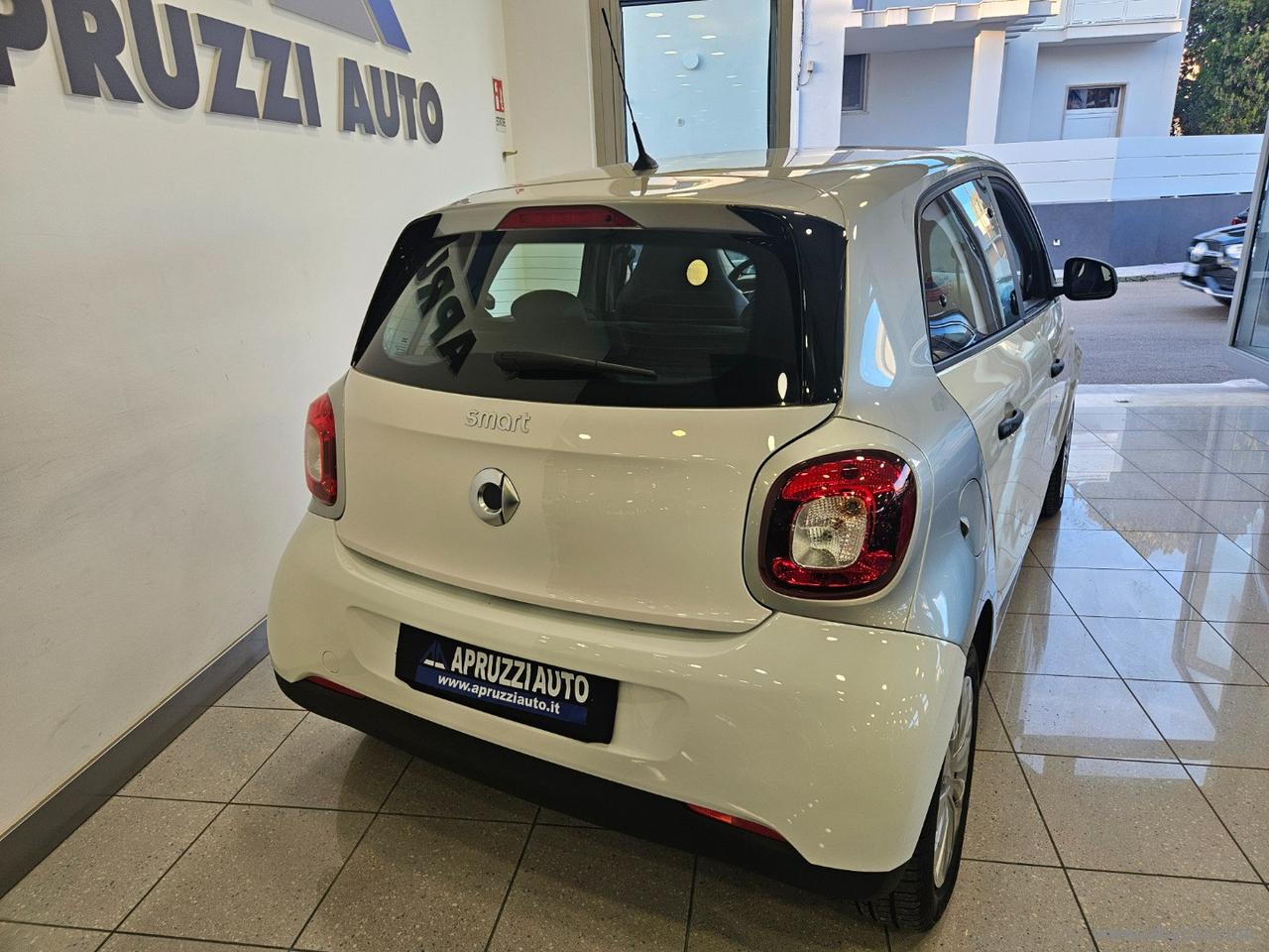 SMART forfour 70 1.0 twinamic Youngster