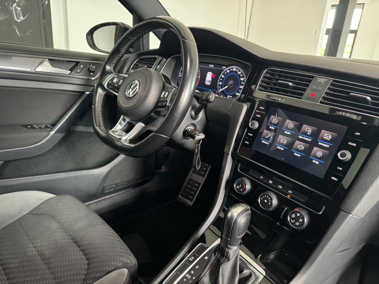 Volkswagen Golf 7.5 1.6 TDI 115CV R-Line *Tetto*