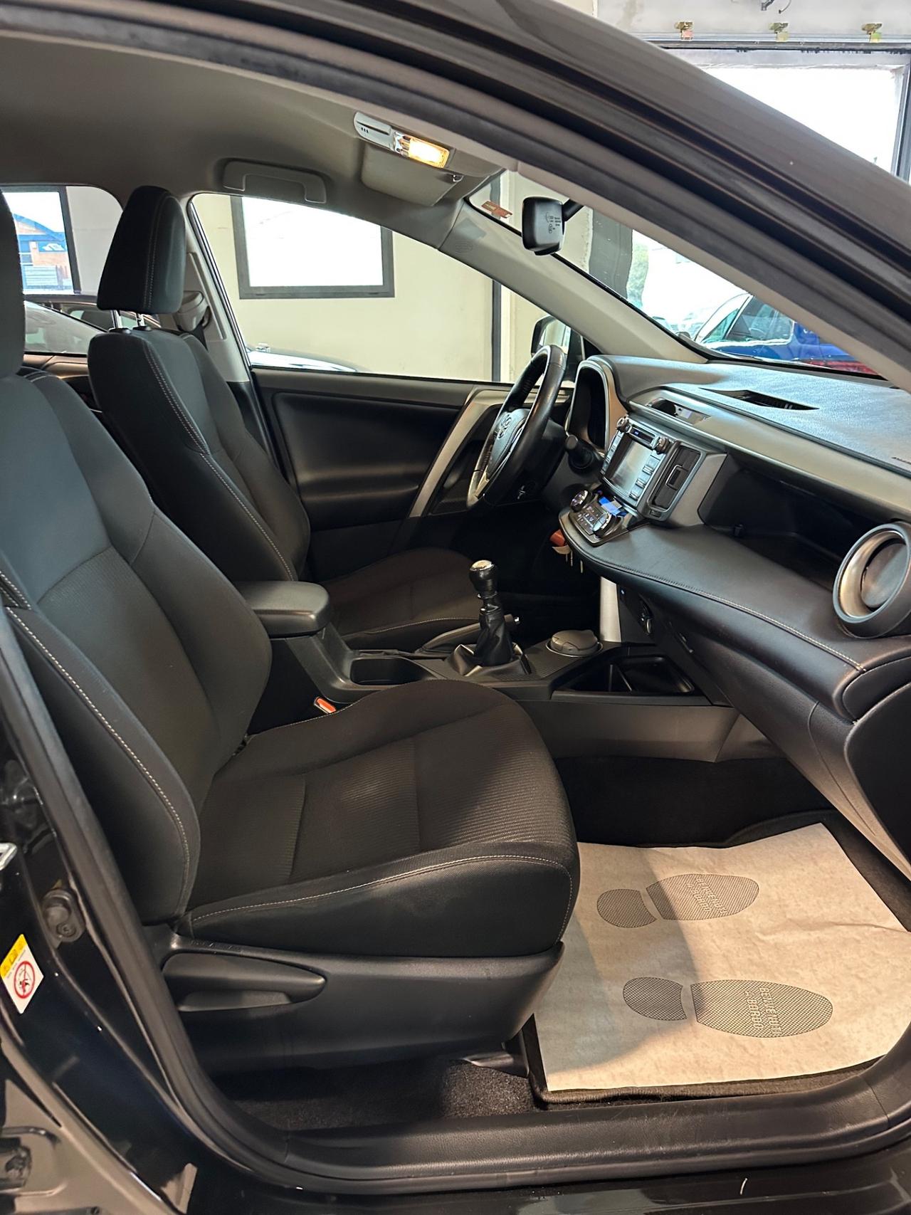 Toyota RAV 4 RAV4 2.2 D-4D 4WD Lounge