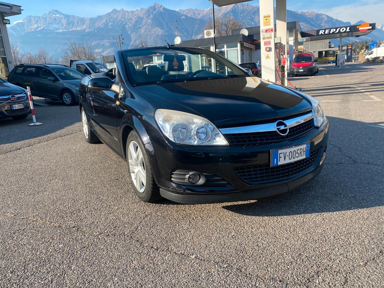 Opel Astra TwinTop 1.6 16V VVT Enjoy