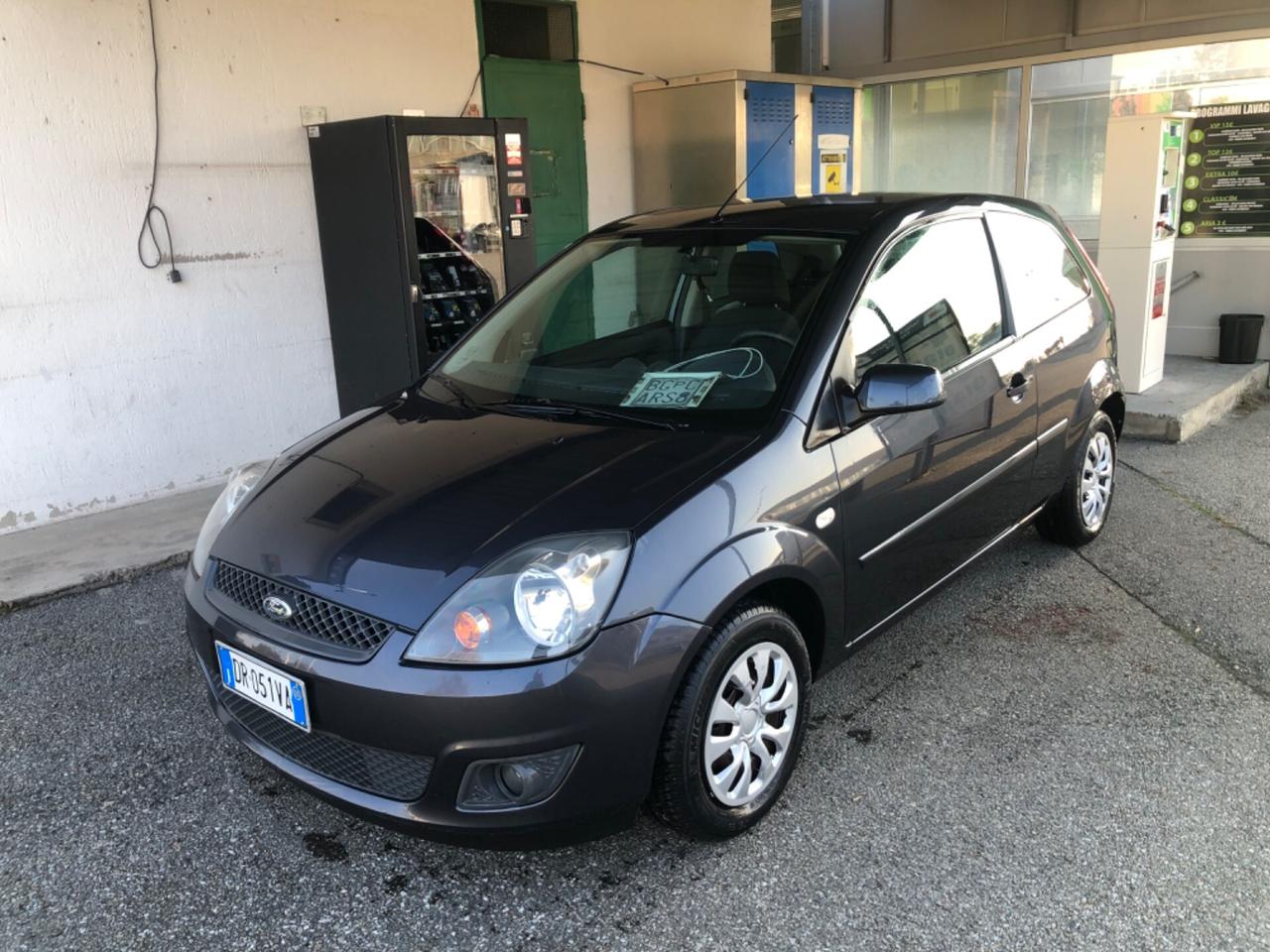 Ford Fiesta Benzina 2008 OK NEOPATENTATI