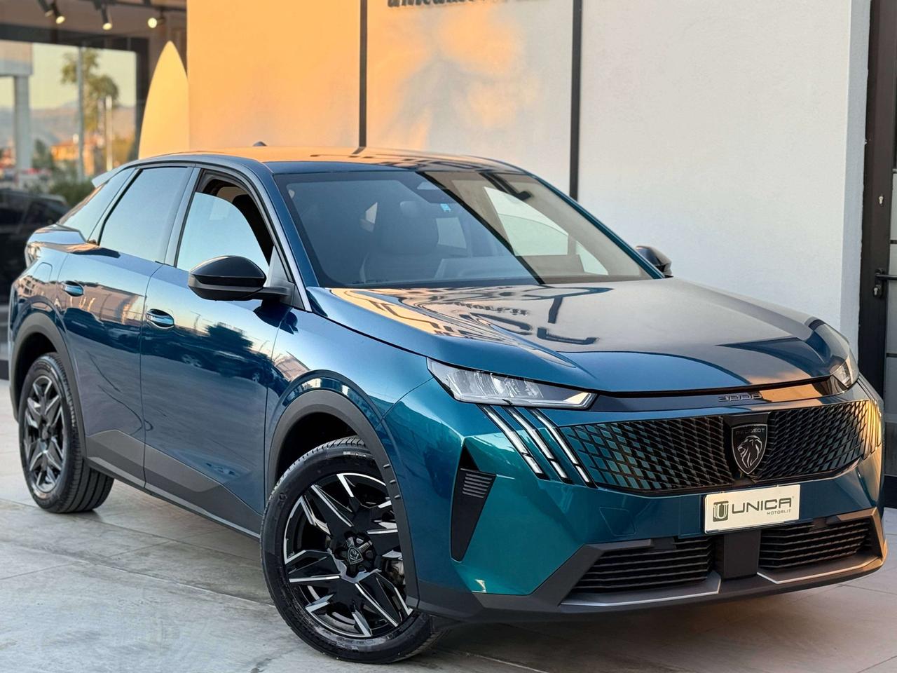 Peugeot 3008 1.2 Hybrid Allure 145cv ITALIANA - IVA ESPOSTA - UNICO PROPRIETARIO