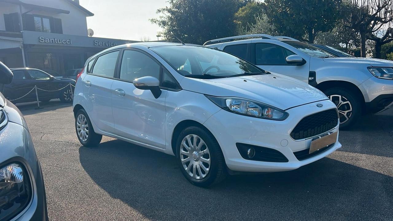 Ford Fiesta 1.5 TDCi 75CV 5 porte ST-Line NEOPATENTATI
