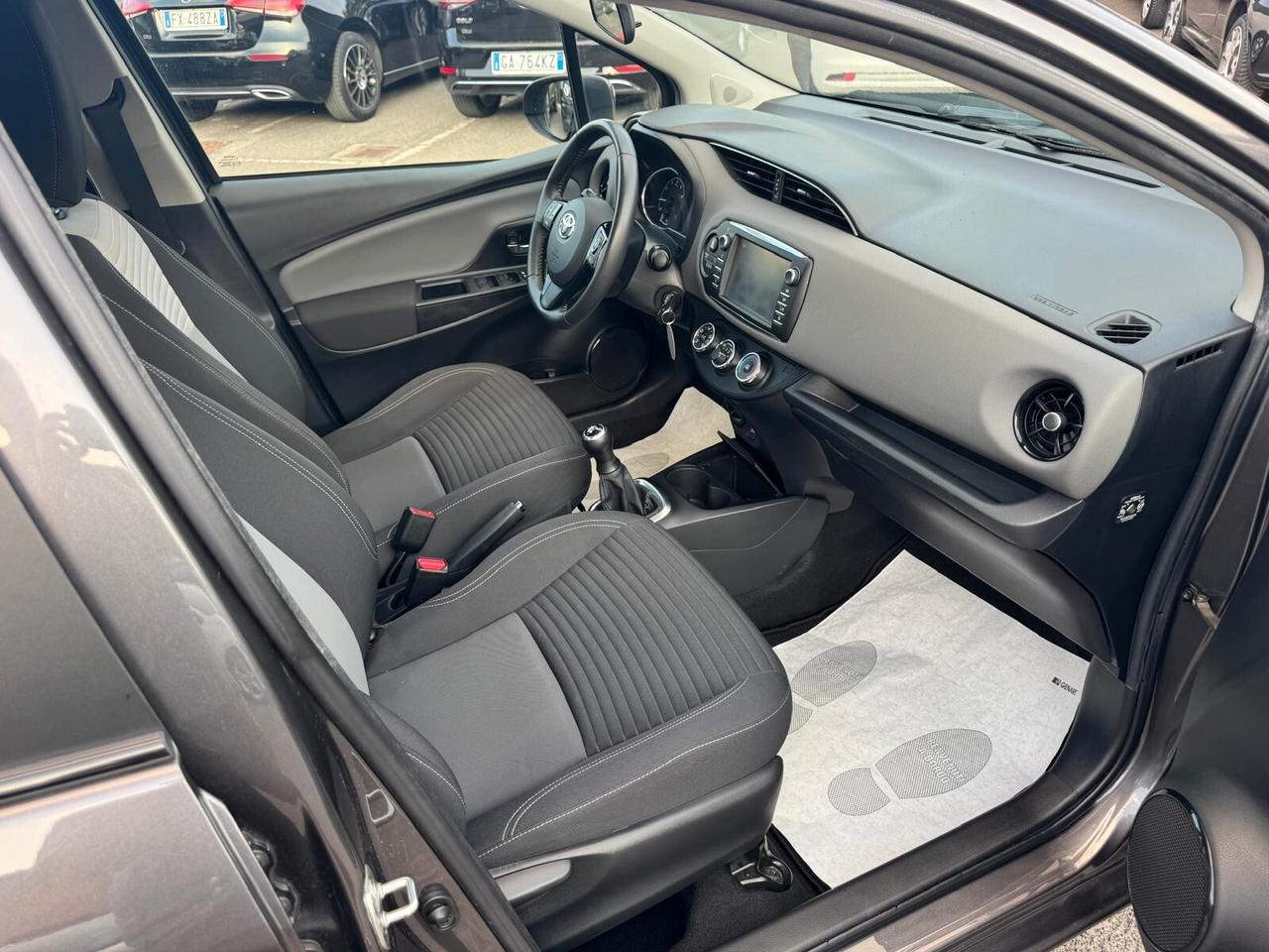 Toyota Yaris 1.0 BENZ 72CV 5P ACTIVE FULL OPTIONAL 2019