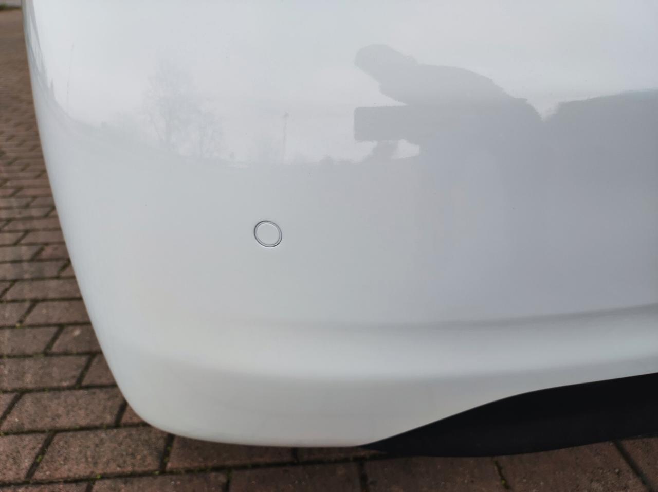 Peugeot 208 1.4 HDi 68 CV 3 porte Allure