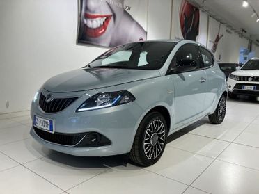 Lancia Ypsilon 1.0 FireFly 5 porte S&S Hybryd Gold