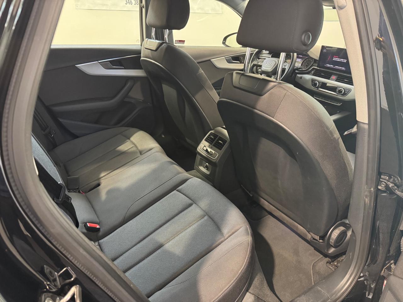 Audi A4 35 TDI/163 CV S tronic Business Advanced