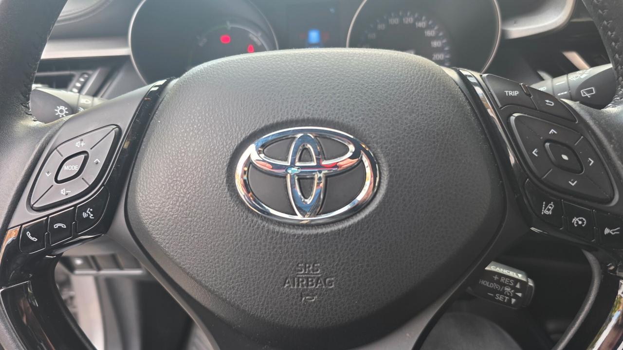 Toyota C-HR 1.8 Hybrid E-CVT Business