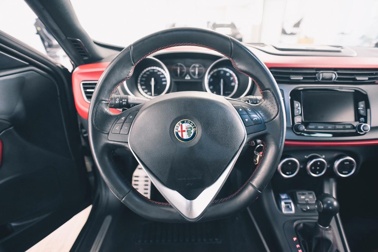 Alfa Romeo Giulietta 1750 Turbo TCT Quadrifoglio Verde