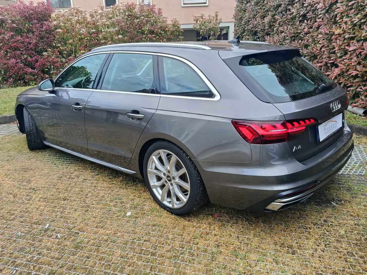 Audi A4 Business Advanced 2.0 35 TDI MHEV #10442