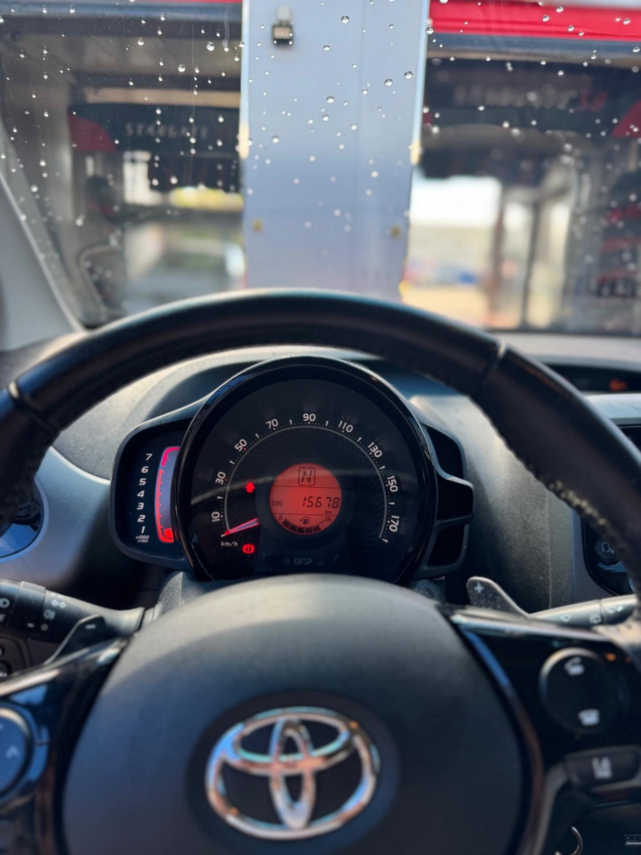 Toyota Aygo Connect 1.0 VVT-i 72 CV 5 porte x-clusiv MMT