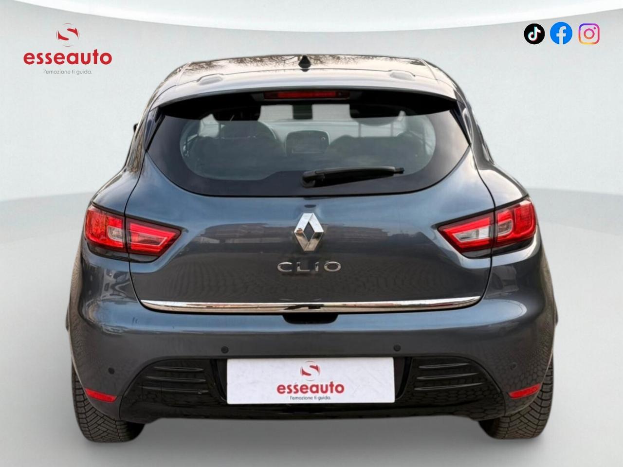 Renault Clio dCi 8V 75 CV 5 porte Moschino Intens