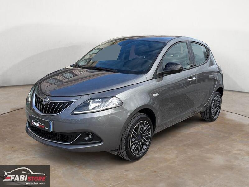 Lancia Ypsilon 1.0 FireFly 70 Cv Hybrid Gold 5 POSTI - Schermo, CarPlay, Ruotino ecc