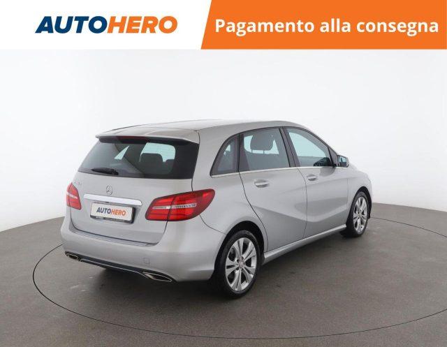 MERCEDES-BENZ B 180 d Sport