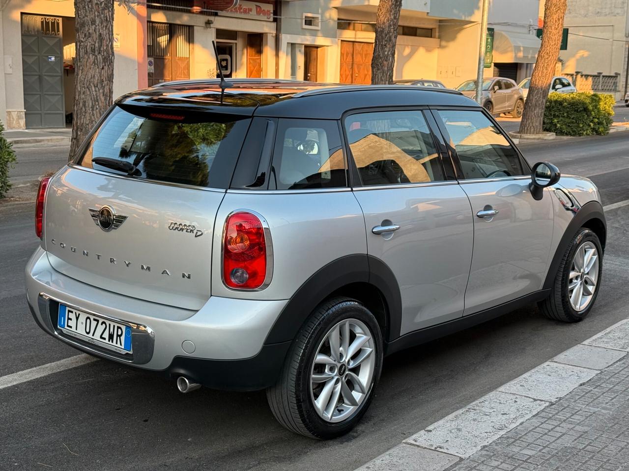 Mini Cooper D 1.6 Countryman *PACK LUCI - 2014