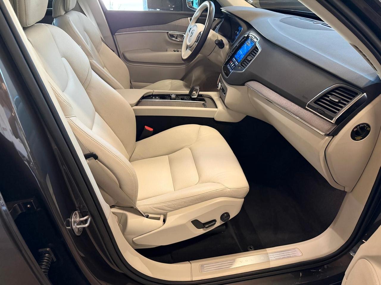 Volvo XC 90 XC90 B5 (d) AWD automatico Core