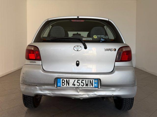 TOYOTA Yaris 1.0i 16V cat 5 porte Sol