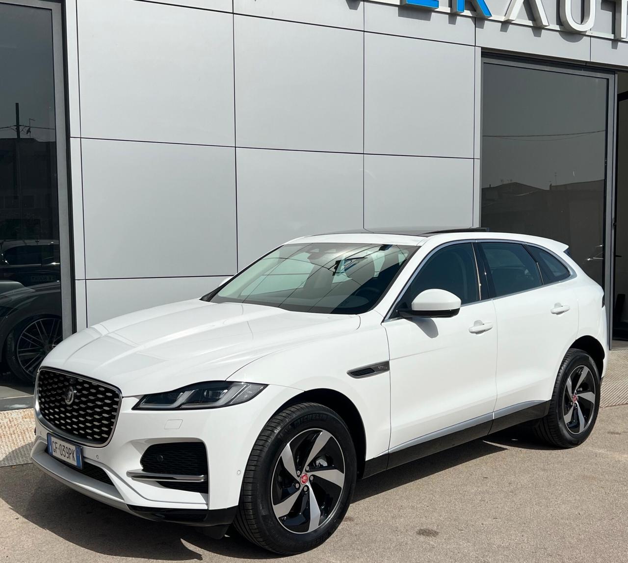 Jaguar F-Pace S awd 204cv auto possibilità noleggio noscoring
