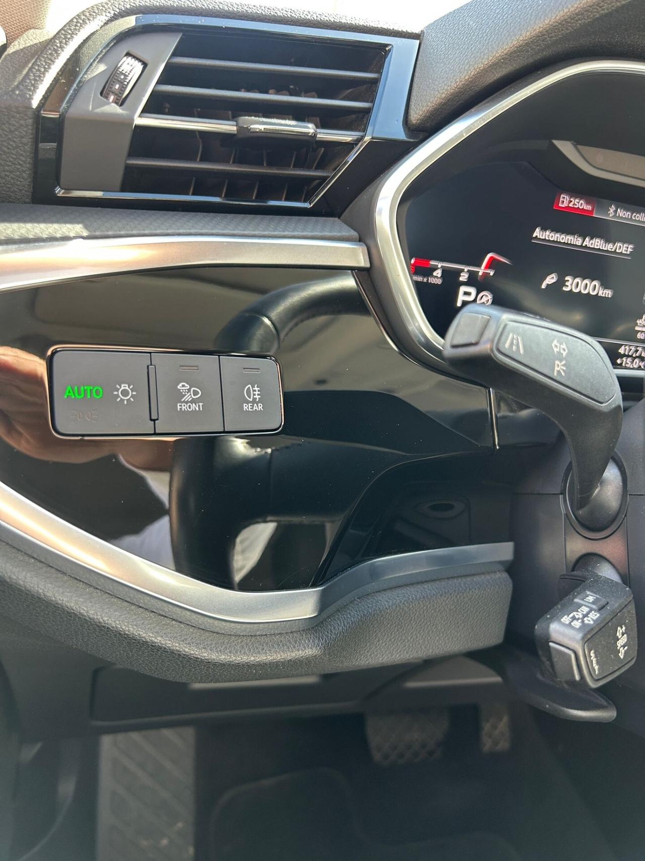 Audi Q3 2.0 tdi S-tronic Business Advanced-2020 MATRIX/CAR PLAY