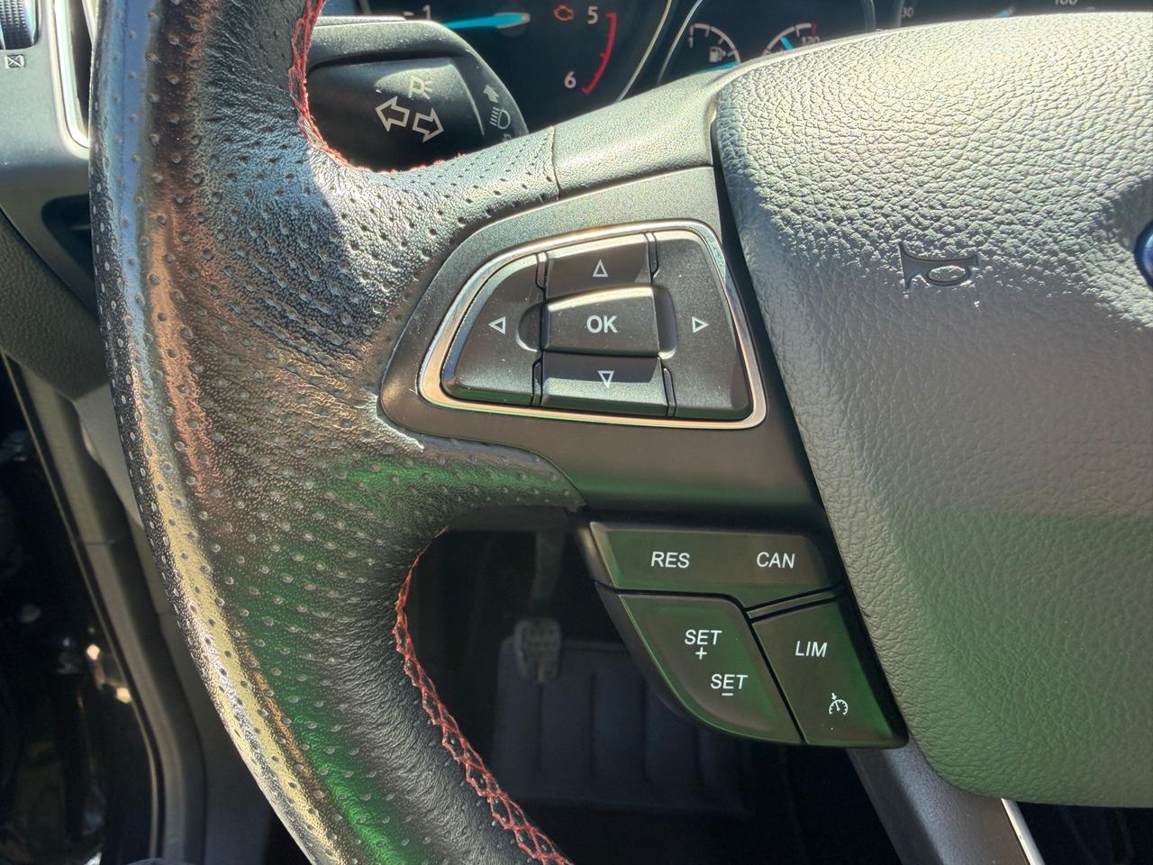Ford Kuga 1.5TDCI 120CV S&S 2WD ST-Line-2019