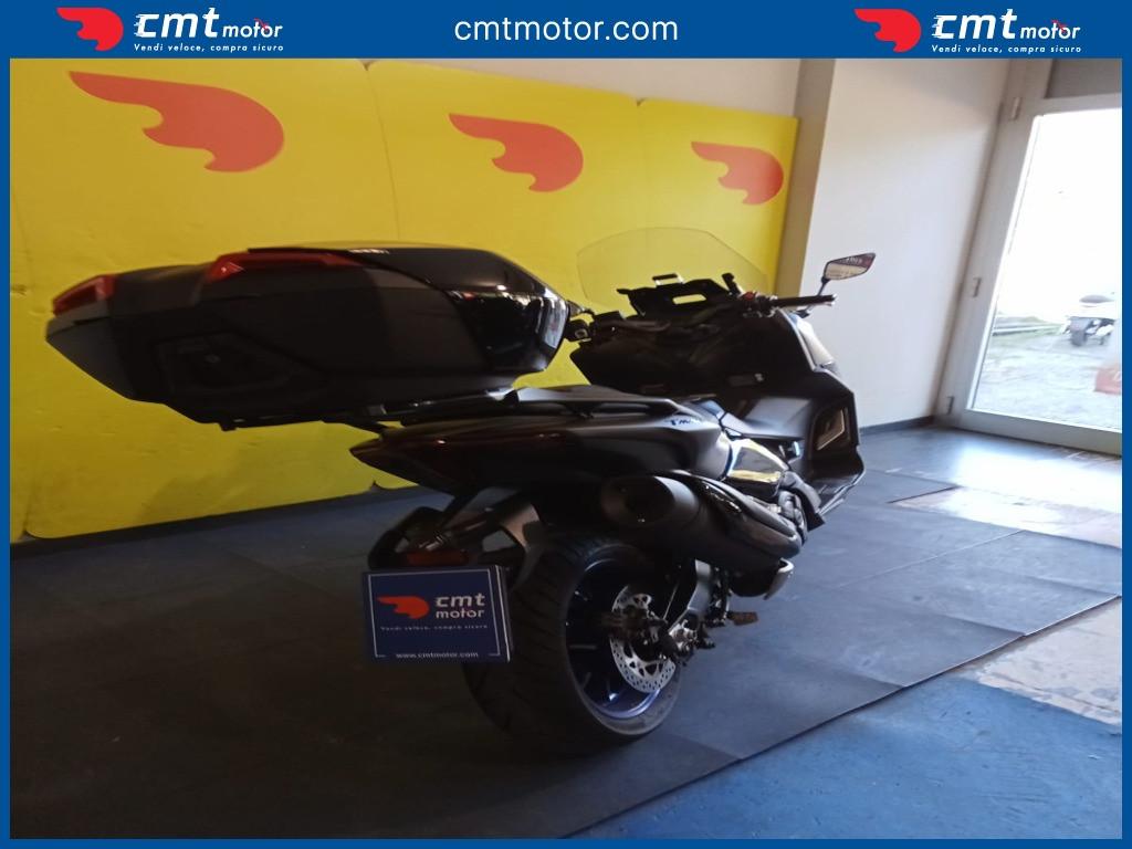 Yamaha T-Max 560 - 2024