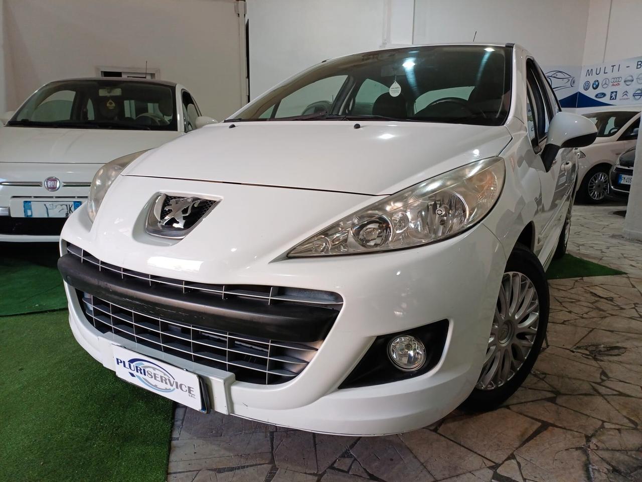 Peugeot 207 1.4 8V 5p POCHI KM - 2012