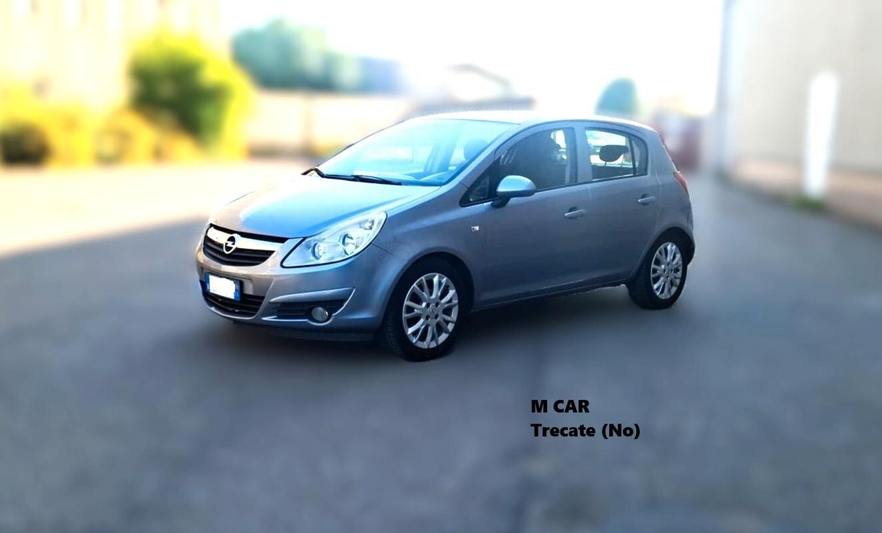 Opel Corsa 1.2 5 porte Cosmo