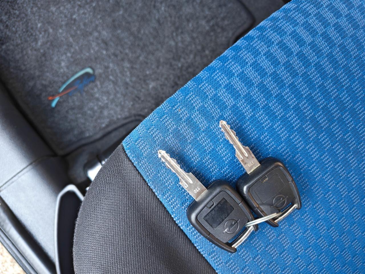 Opel Zafira 1.6 BENZINA 100cv / Uniproprietario